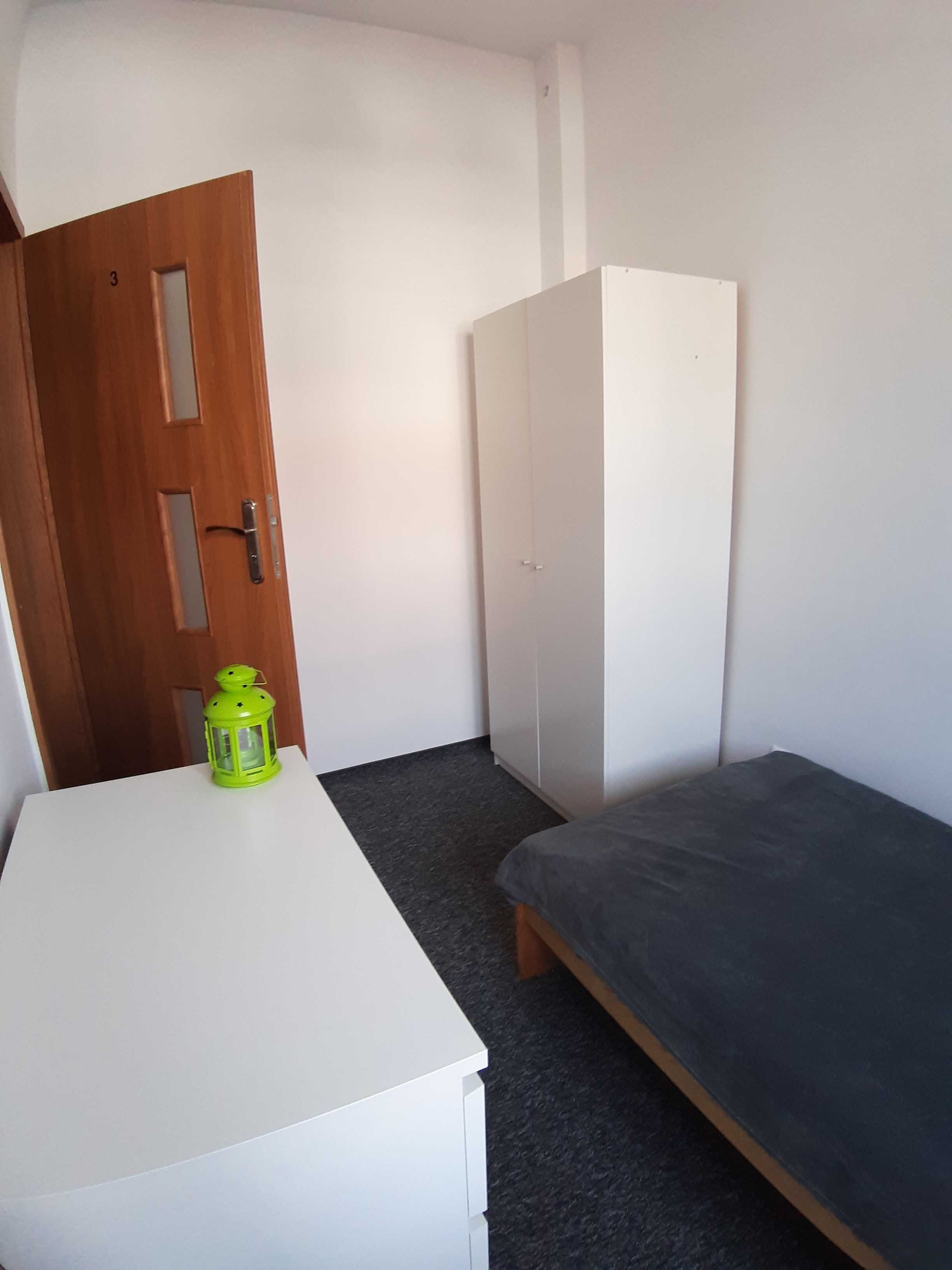 Jasny pokój na Saskiej Kępie| ul.Alzacka | 15 min.do Centrum