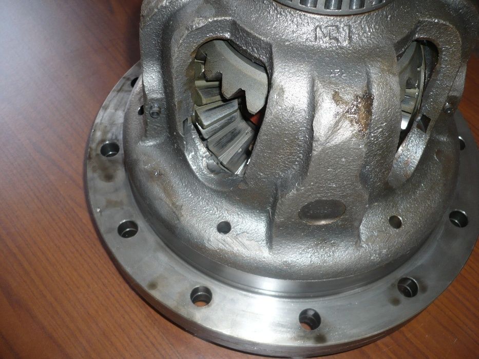 Mechanizm różnicowy New Holland 8670,8770,8870,8970,Ford g 170,g 190.