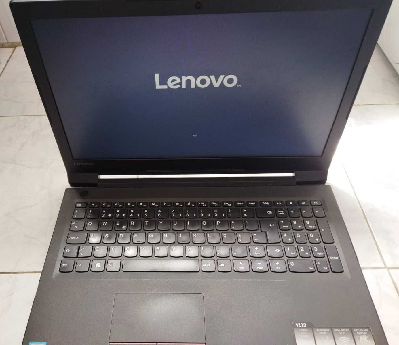 Portátil Lenovo i3 V110-15ISK