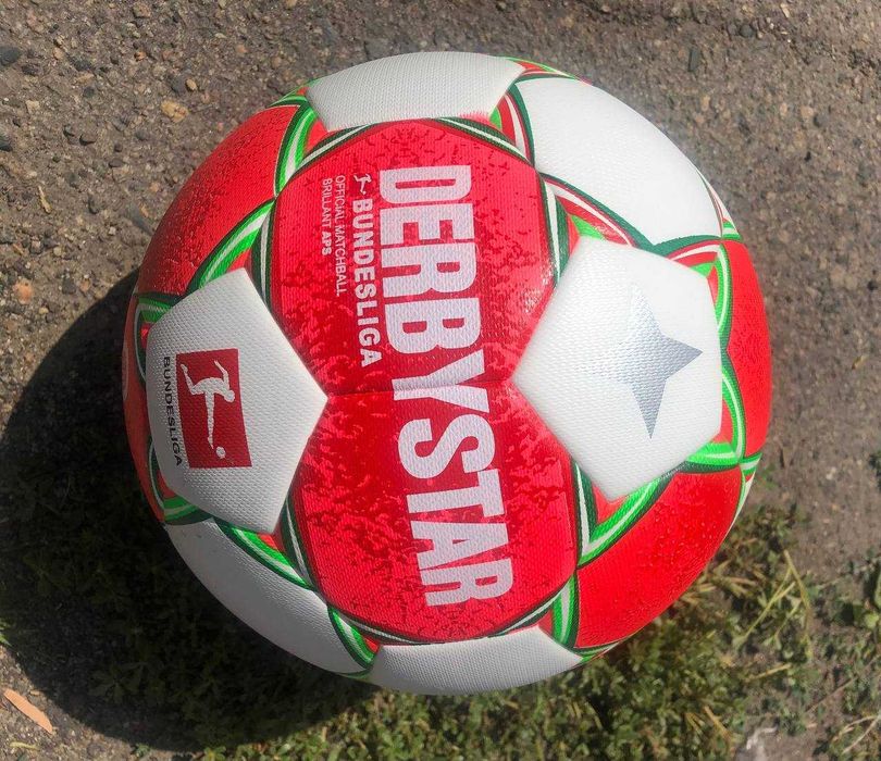М’яч DERBYSTAR  для тренувань та матчів