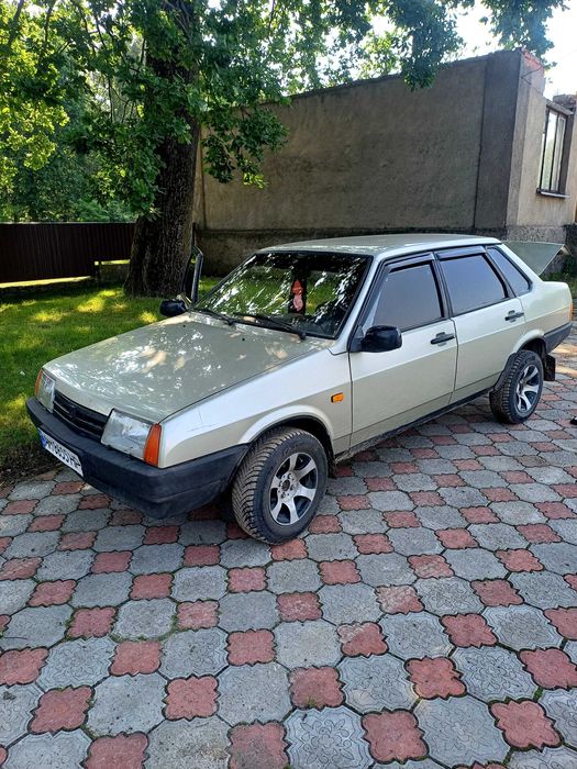 Продам ваз 21099