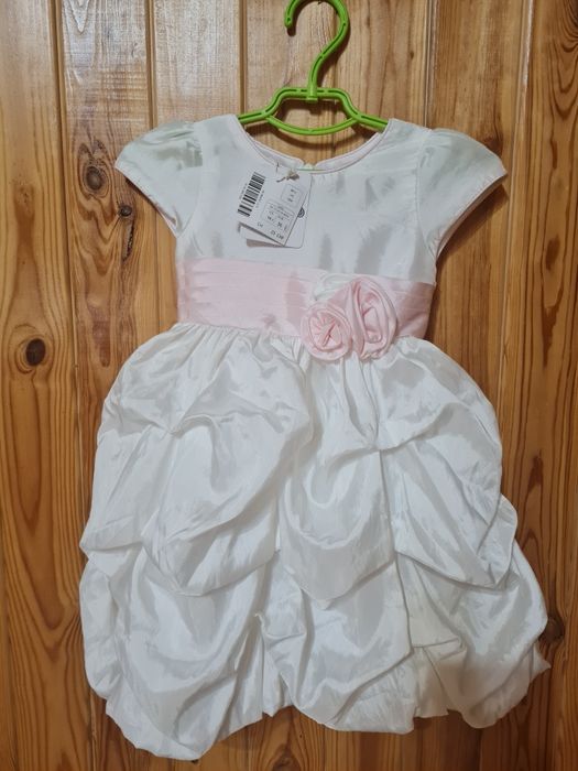 Сукня для дівчинки