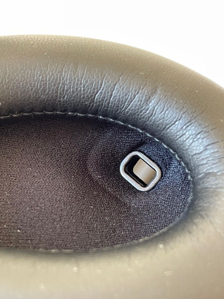 Sony WH-1000XM4 Noise Cancelling