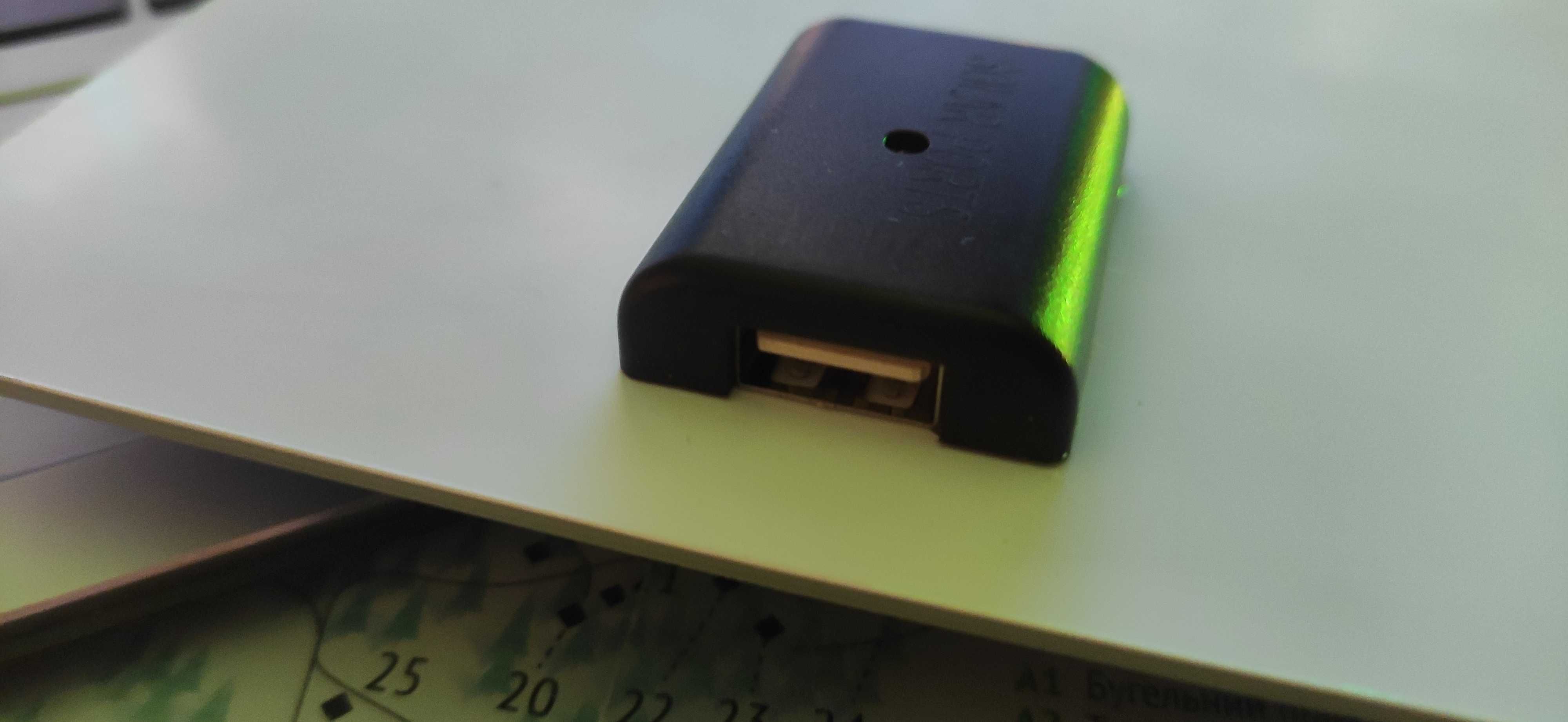 Солнечная панель водонепроницаемая с USB 10w.для подходов и кемпинга