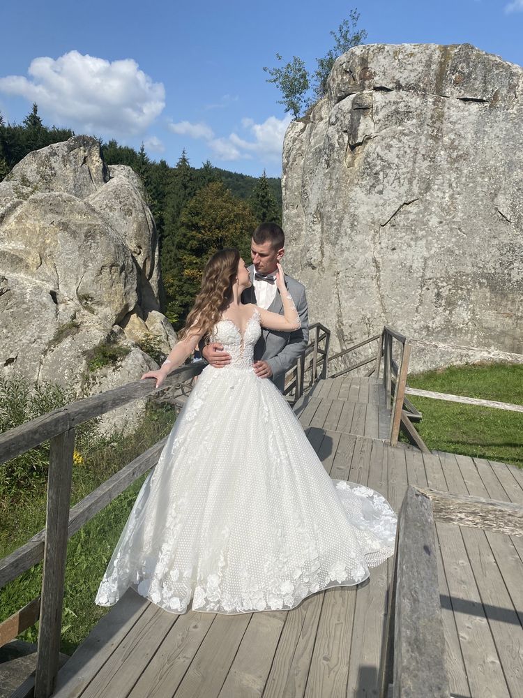 Весільне плаття шите під замовлення дизайнером