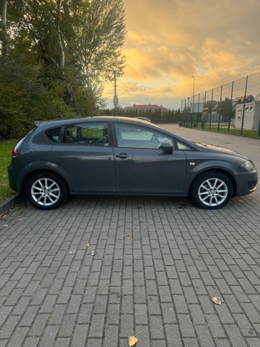 Sprzedam Seat Leon 1.6 TDI 105 KM . Stan Bardzo Dobry.