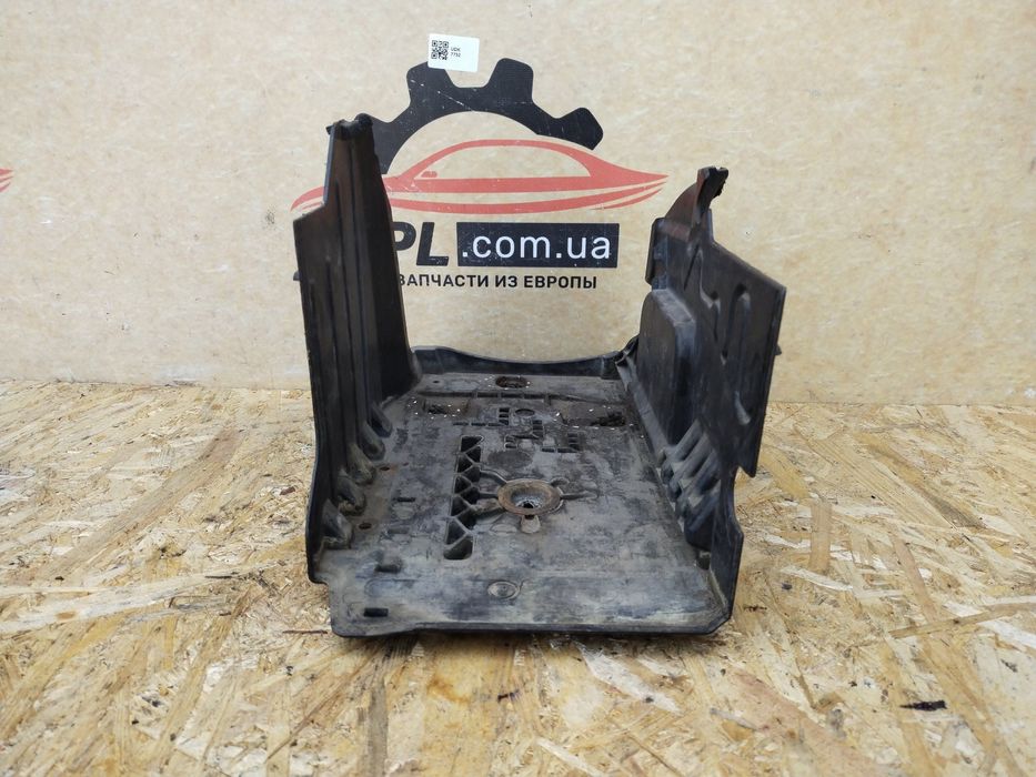 Volvo XC70 II 2007-2016 XC60 Корпус під акумулятор площадка 31201040