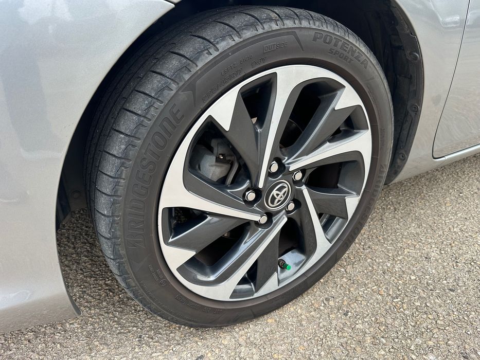 Toyota Auris TS 1.8 Hybrid