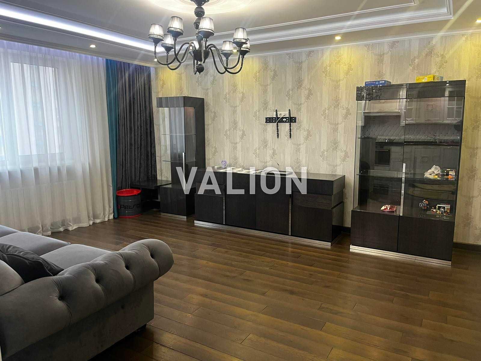 Продаж 3к квартири, вул. Деміївська 13, ЖК Soho Residence