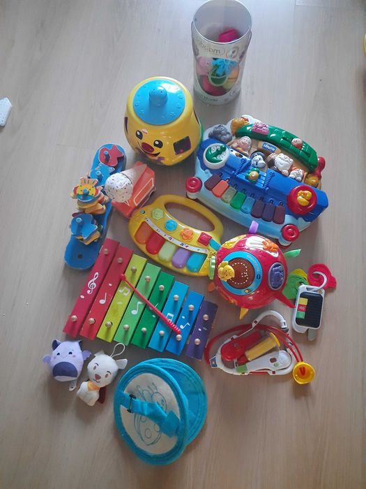 Zestaw zabawek interaktywnych fisher chicco