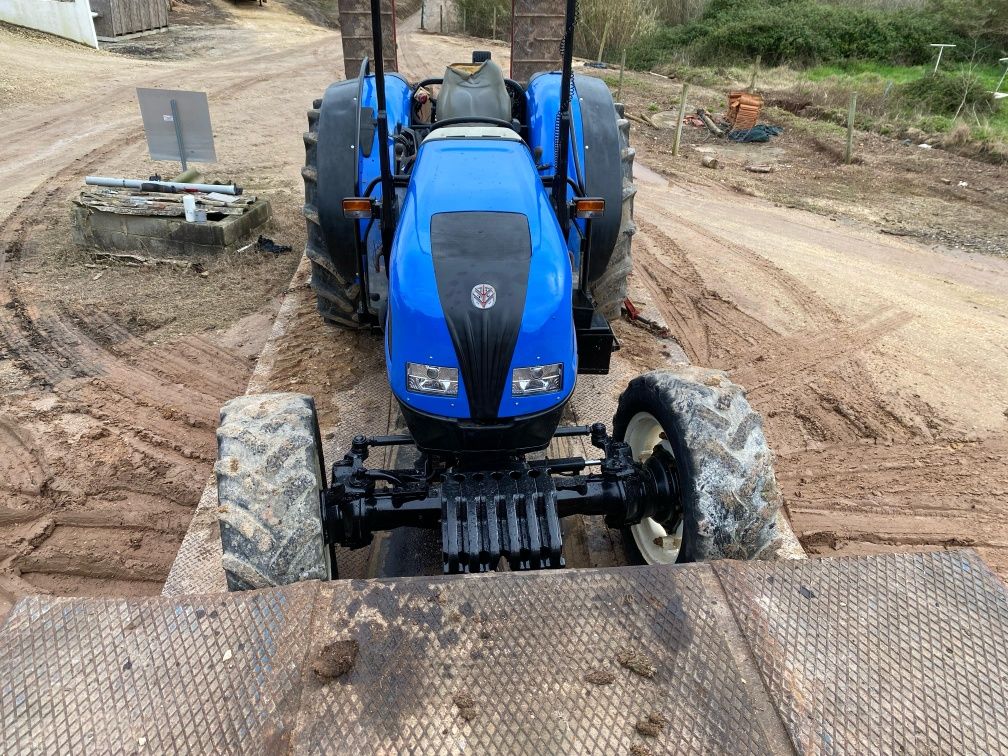 Vendo Trator New Holand 40 50 F