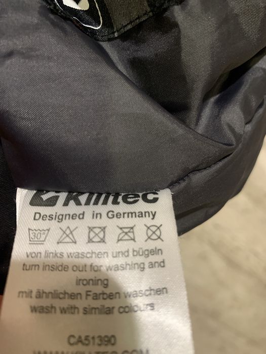 Лижна куртка жіноча.