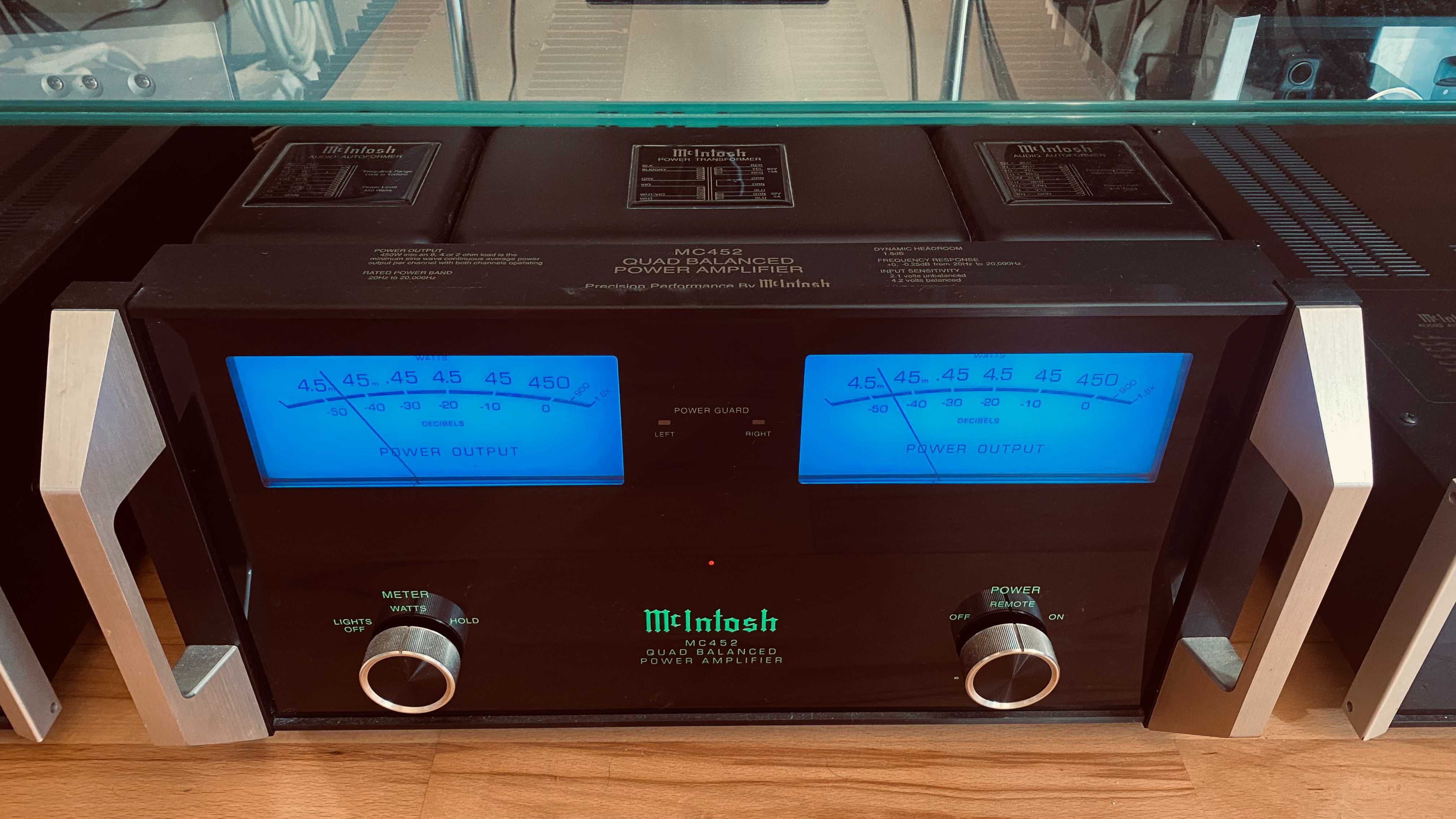 McIntosh MC452 - stereofoniczny wzmacniacz mocy High-End