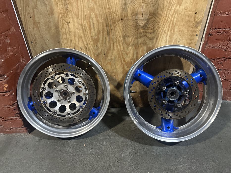 Suzuki GSX-R 1100 W gsxr Felgi Suzuki Tarcze Kolecjonerski stan gsf SV