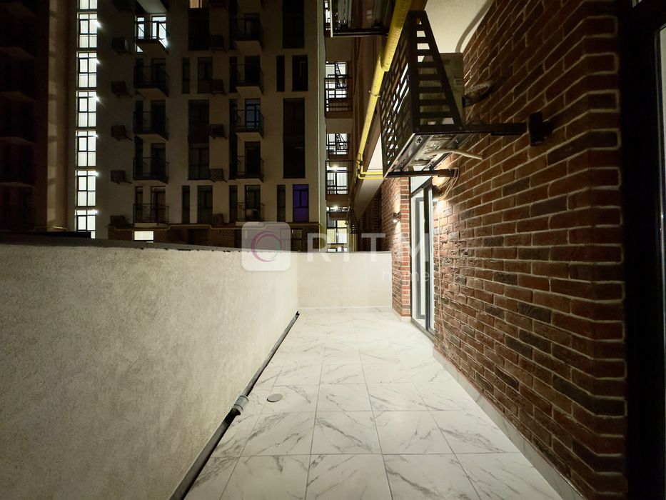 Продається 1-кімнатна квартира в нововбудові з ремонтом