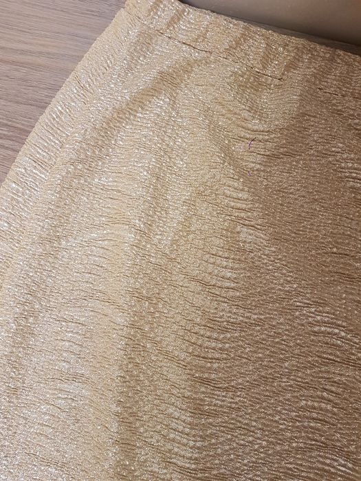 Юбка нарядная по колено