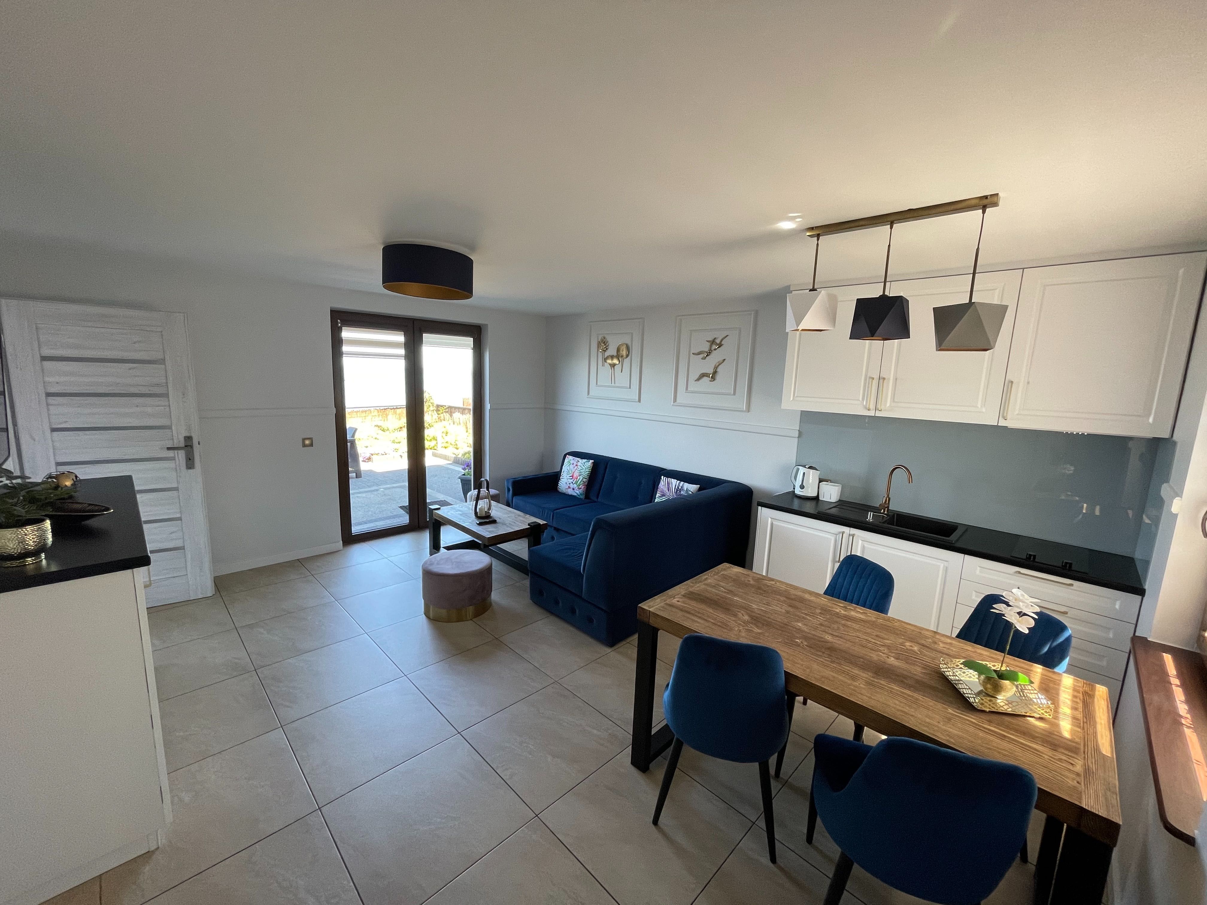 Villanord apartamenty w Rewie 5 metrów od plaży.