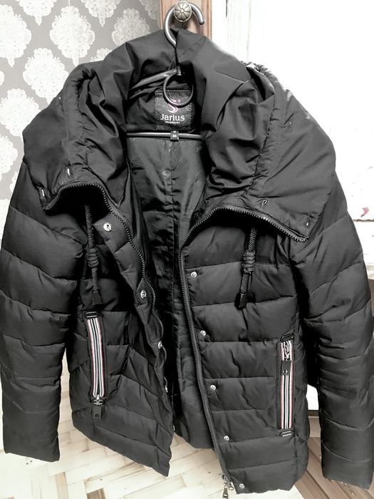 Продам куртку женскую