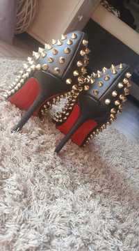 Szpilki Christian Louboutin nr.36