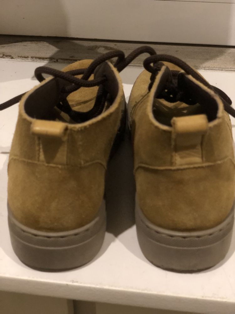 Botas Natural world impecaveis n38