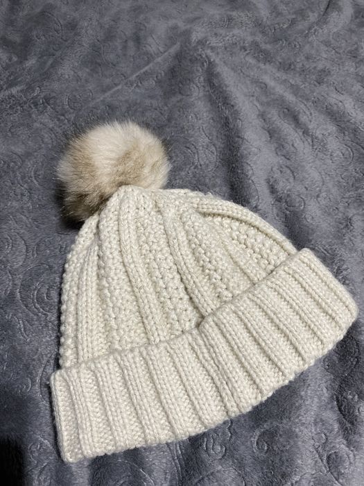 Czapka z pomponem sinsay