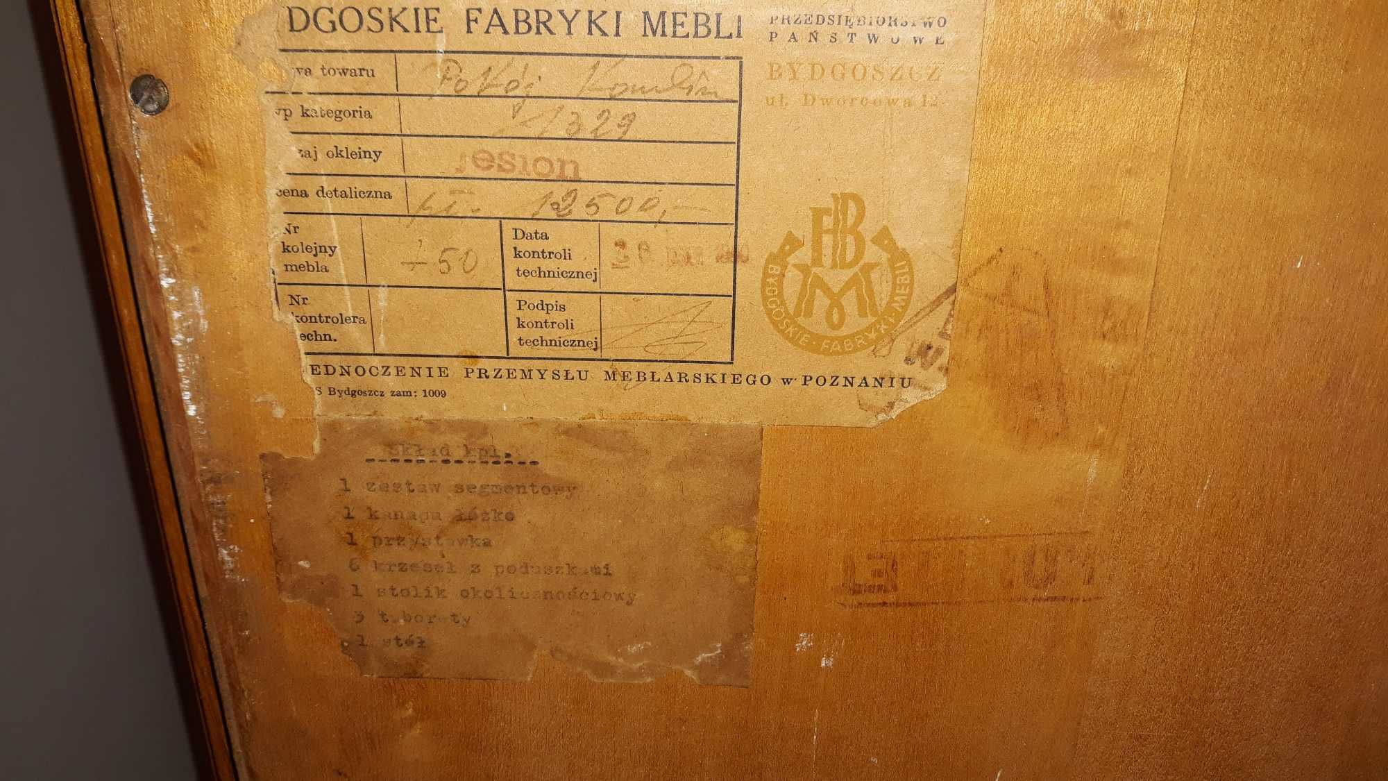 Meblościankai lata 60. XX w. Rajmund Teofil Hałas typ: 1329