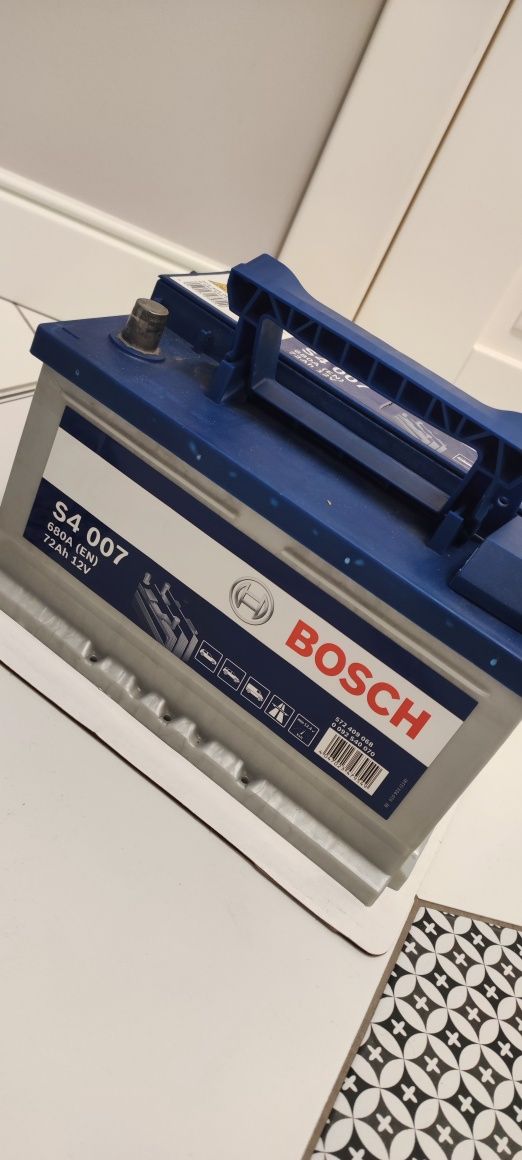 Новий аккумулятор Bosch S4 007 72Ah