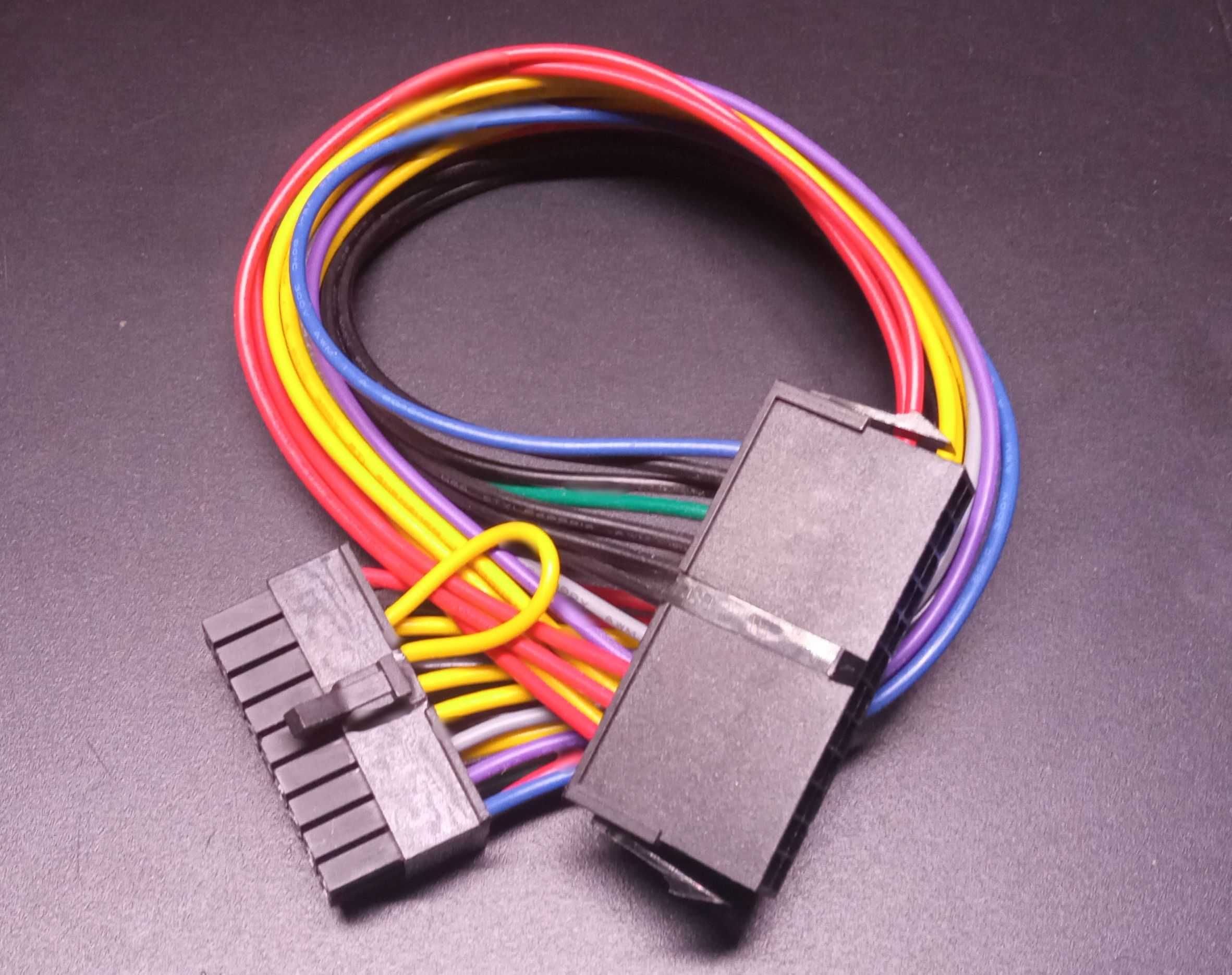 Adapter 24-pinowy na 18-pinowy. 24-pinowe gniazdo na 18-pinową wtyczkę