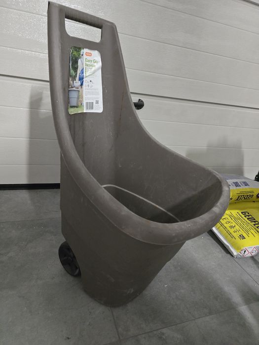 Taczka ogrodowa szara 50l.