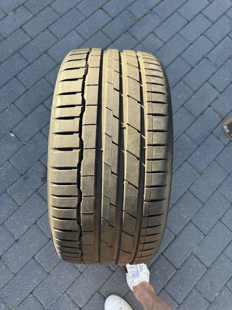 Hankook ventus s1 evo3 245/30 r20