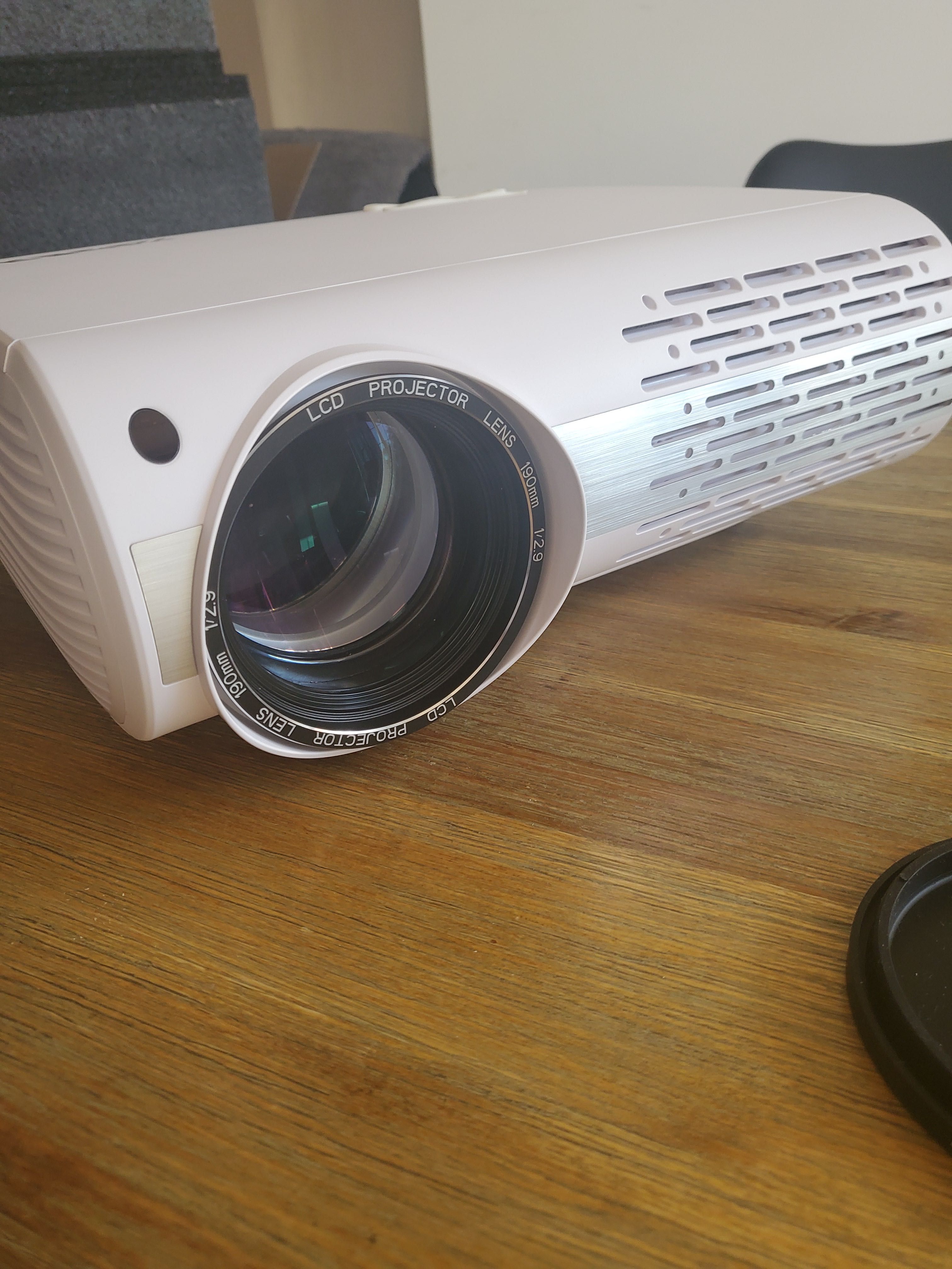 projektor led Y30