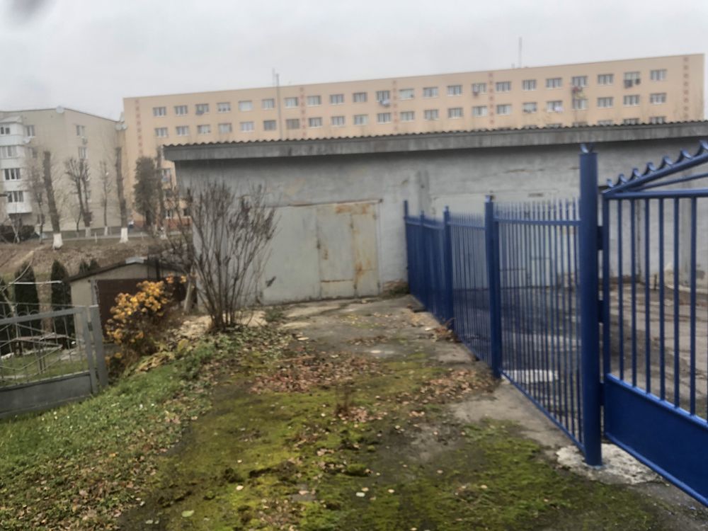 Здам гараж 42,5м2 на пр.волі 51б