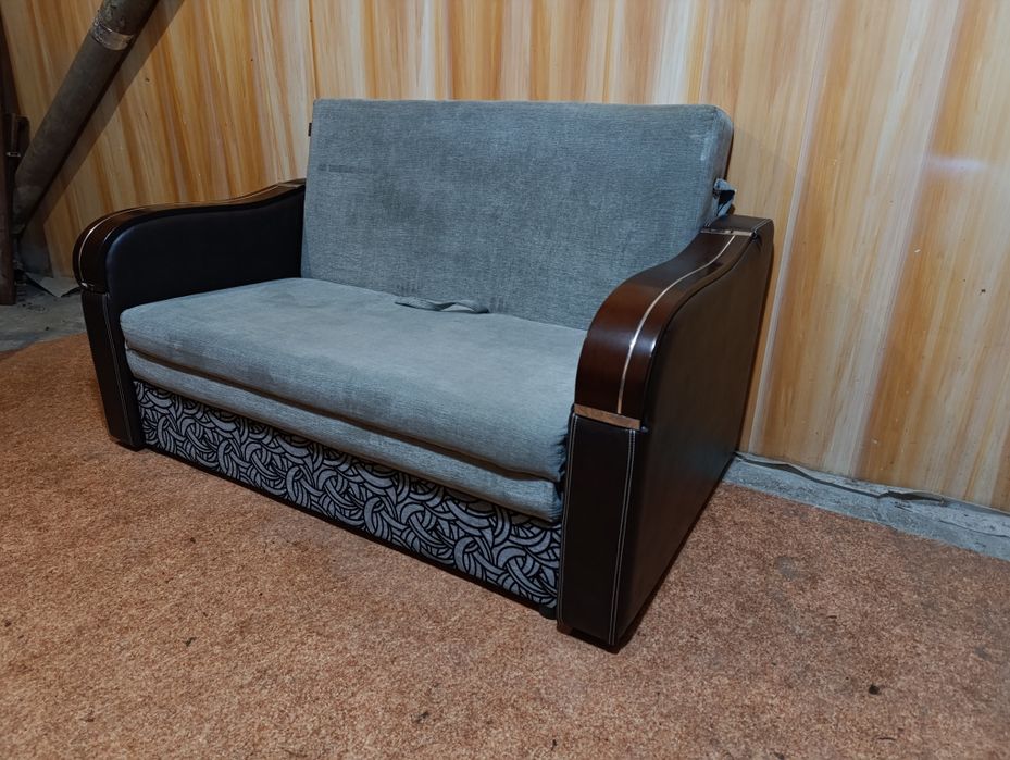 Продам диван канапе