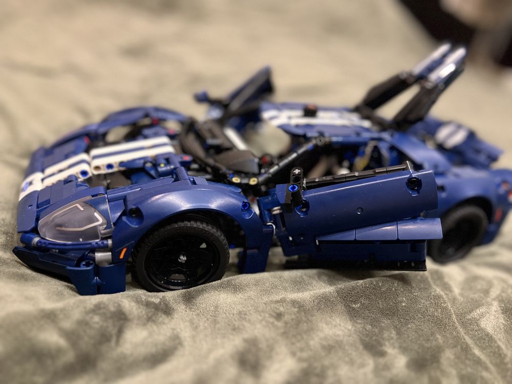 Конструктор LEGO Techniс Ford GT 2022 1466 деталей (42154)