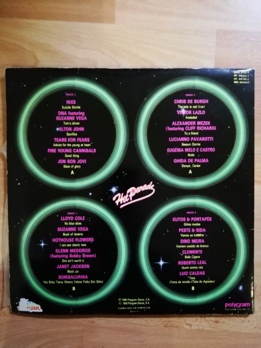 2 álbuns duplos de vinil (LP)