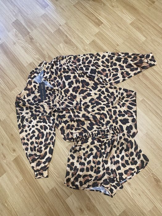 ONE Luxy Shop костюм шелковый в леопардовый принт