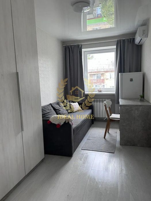 Продаж кімнати вул.Берлинського Максима метро Дорогожичи 10 хв.пішки