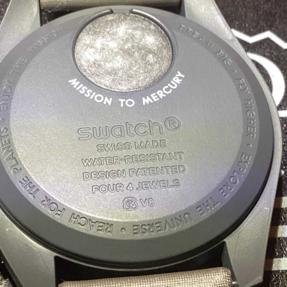 Omega x Swatch SO33A100 Mercury - Kosmiczny Zegar w Limitowanej Edycji