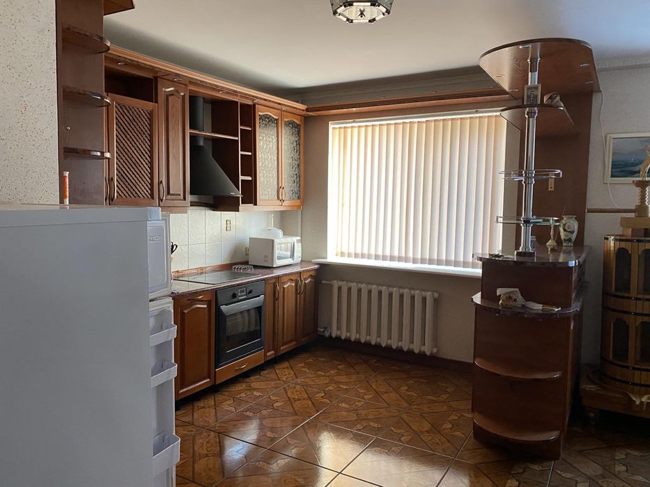 Терміновий продаж 3 кім Л.Лукьяненка 2/4 м.Оболонь