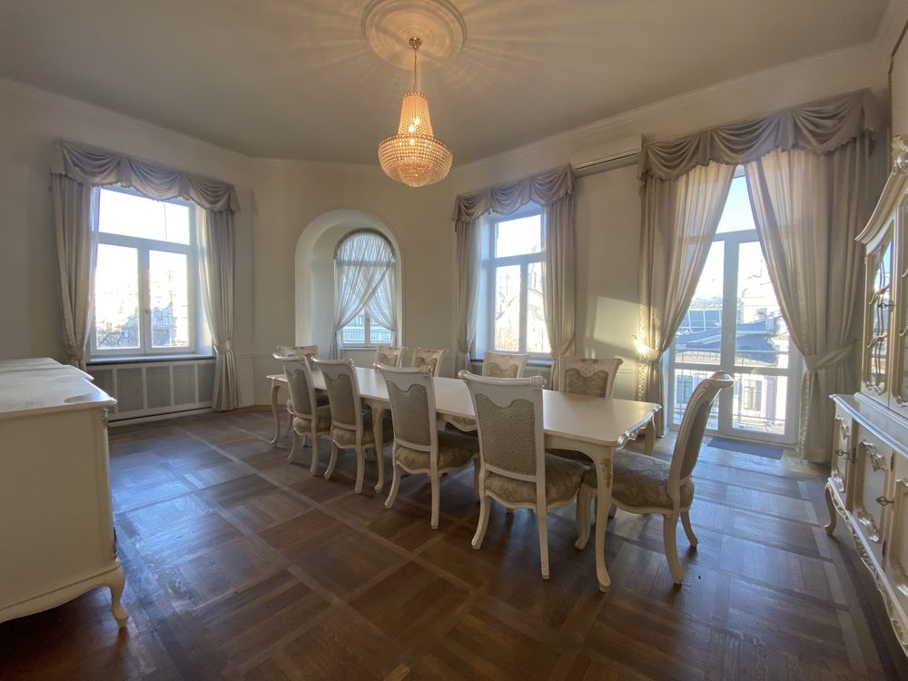 Без% Центр. Жилянська, 5/60. В.Васильківська. М. Олімпійська. 374м2