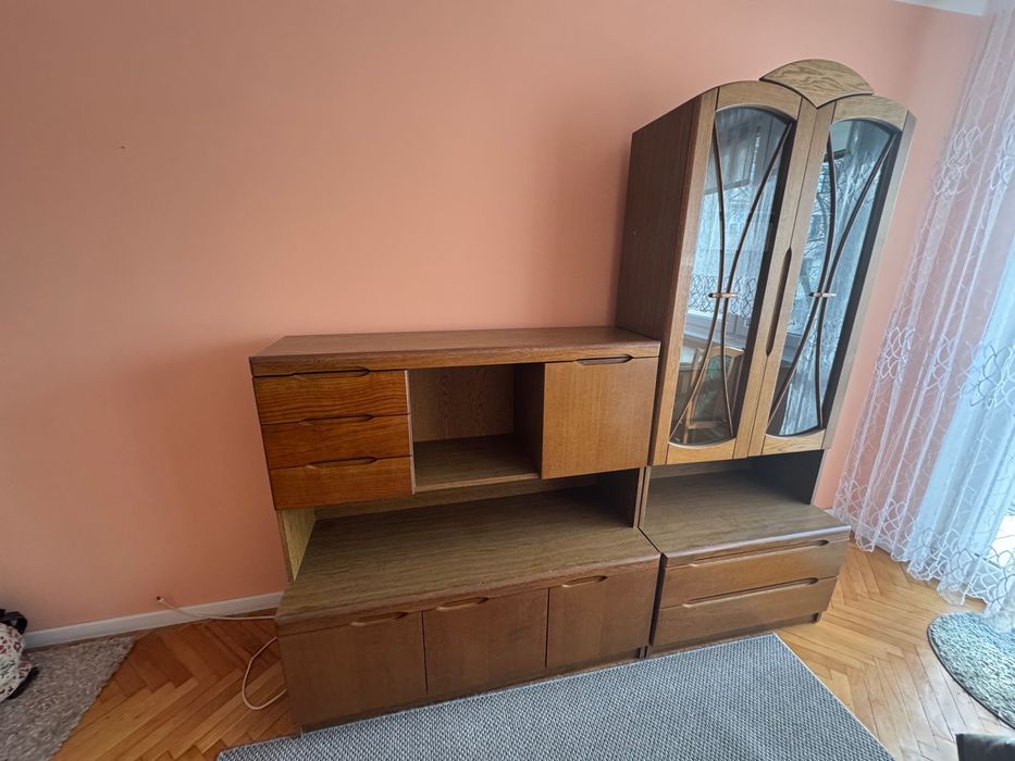 Komplet  vintage  z PRL  szklana witryna drewniane fronty