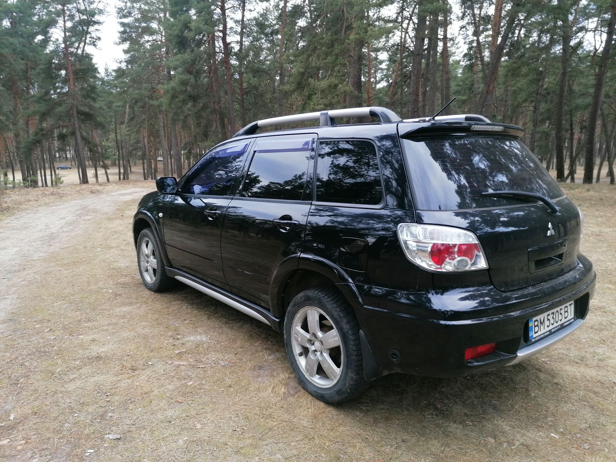 Mitsubishi outlander 1