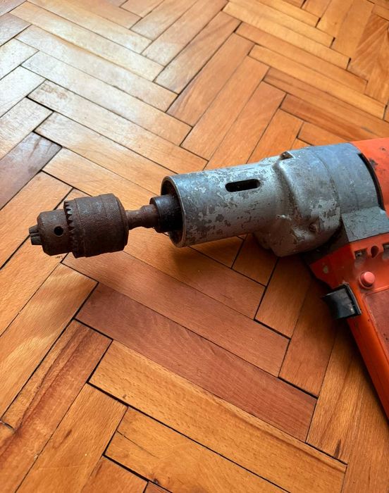 Електричний дриль