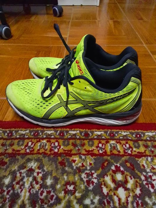 Tênis Asics tamanho 46