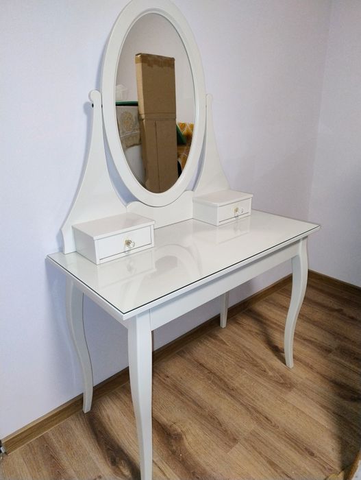 Toaletka Ikea hemnes