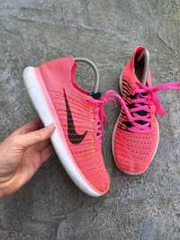 Sportowe damskie buty do biegania różowe nike free flyknit rozmiar 38