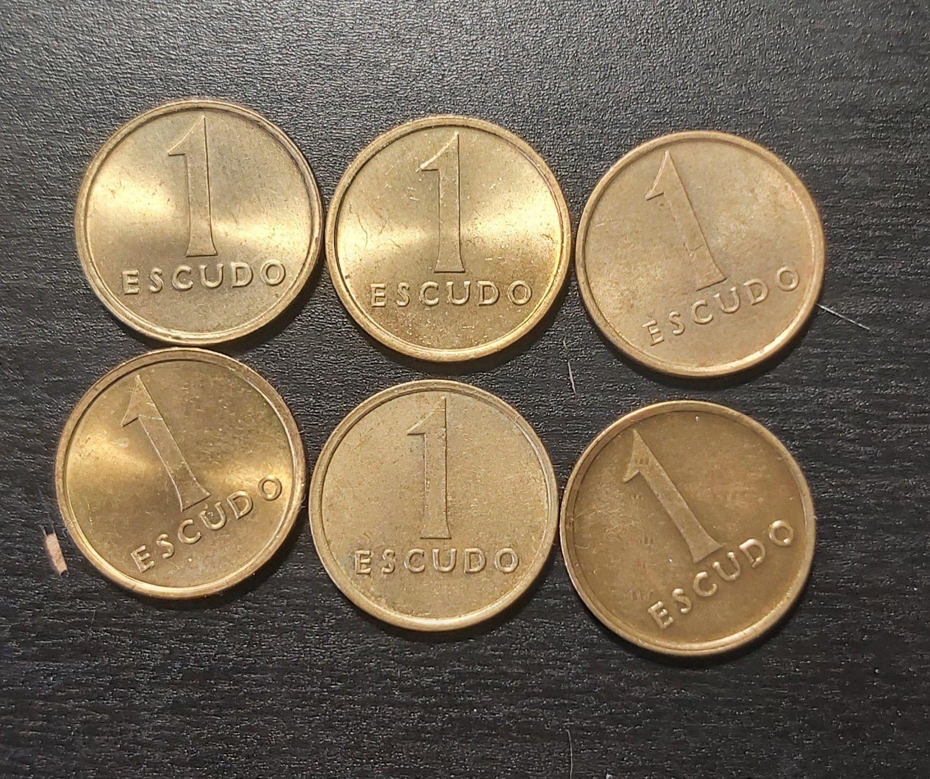 6 moedas de 1 escudo latão