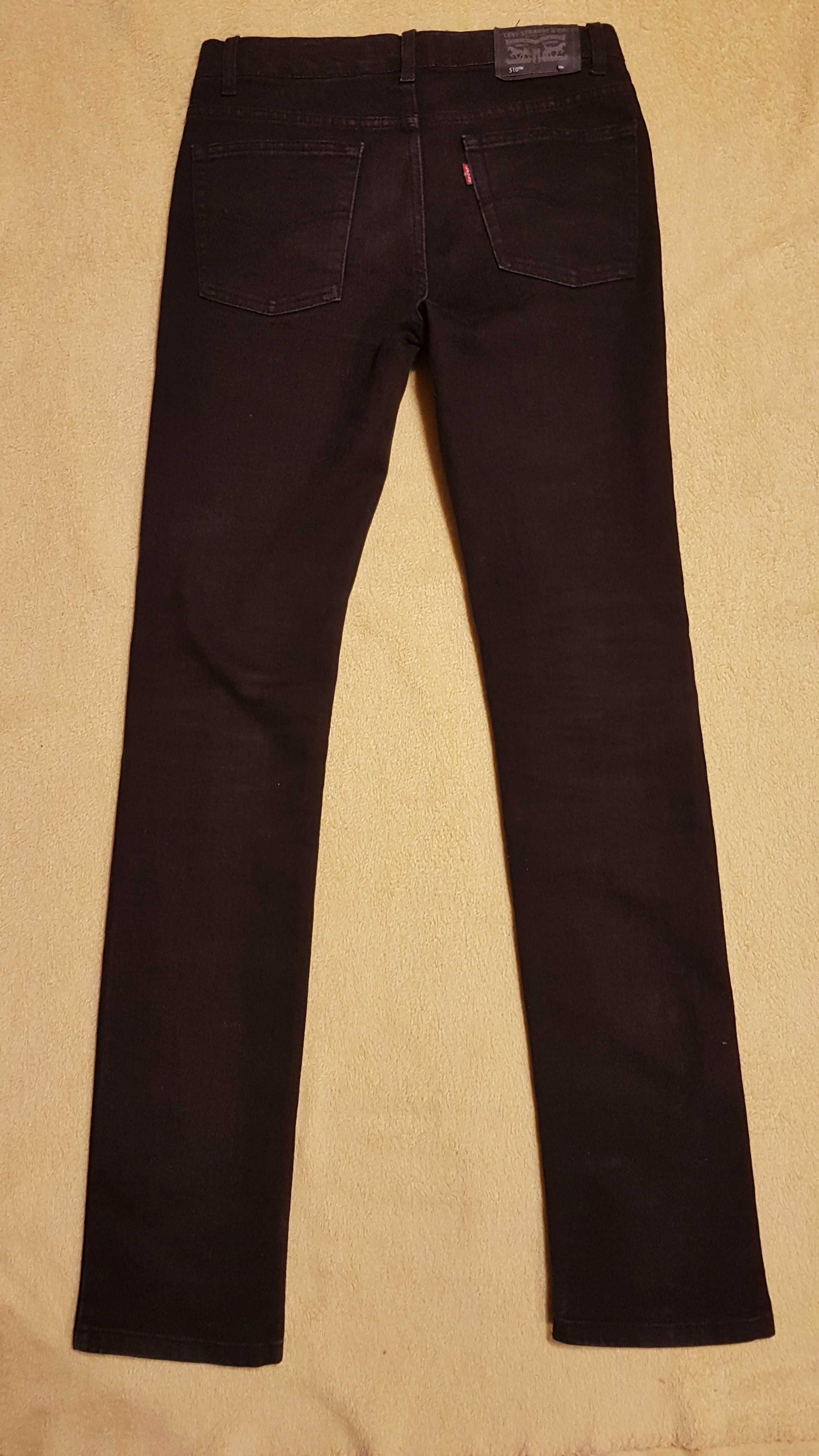 Spodnie Levis 510 jeansowe czarne chłopięce skinny (size 16a)