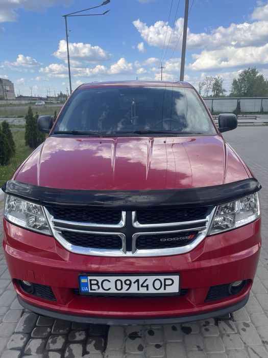 Автомобіль Dodge Journey