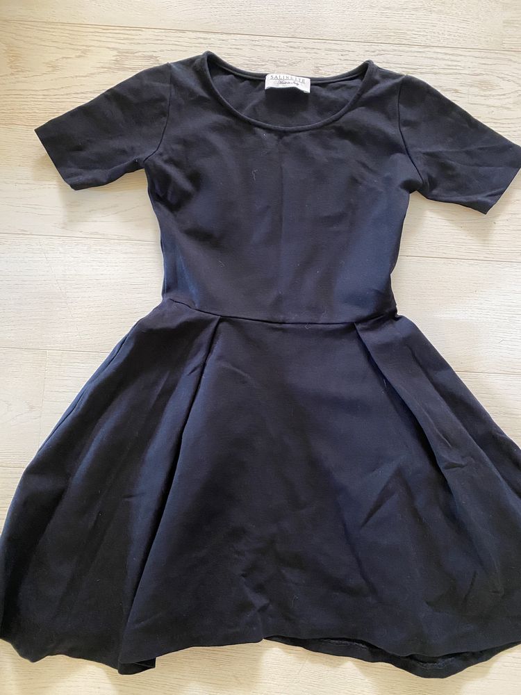 Czarna, włoska, rozkloszowana sukienka Salinette XXS